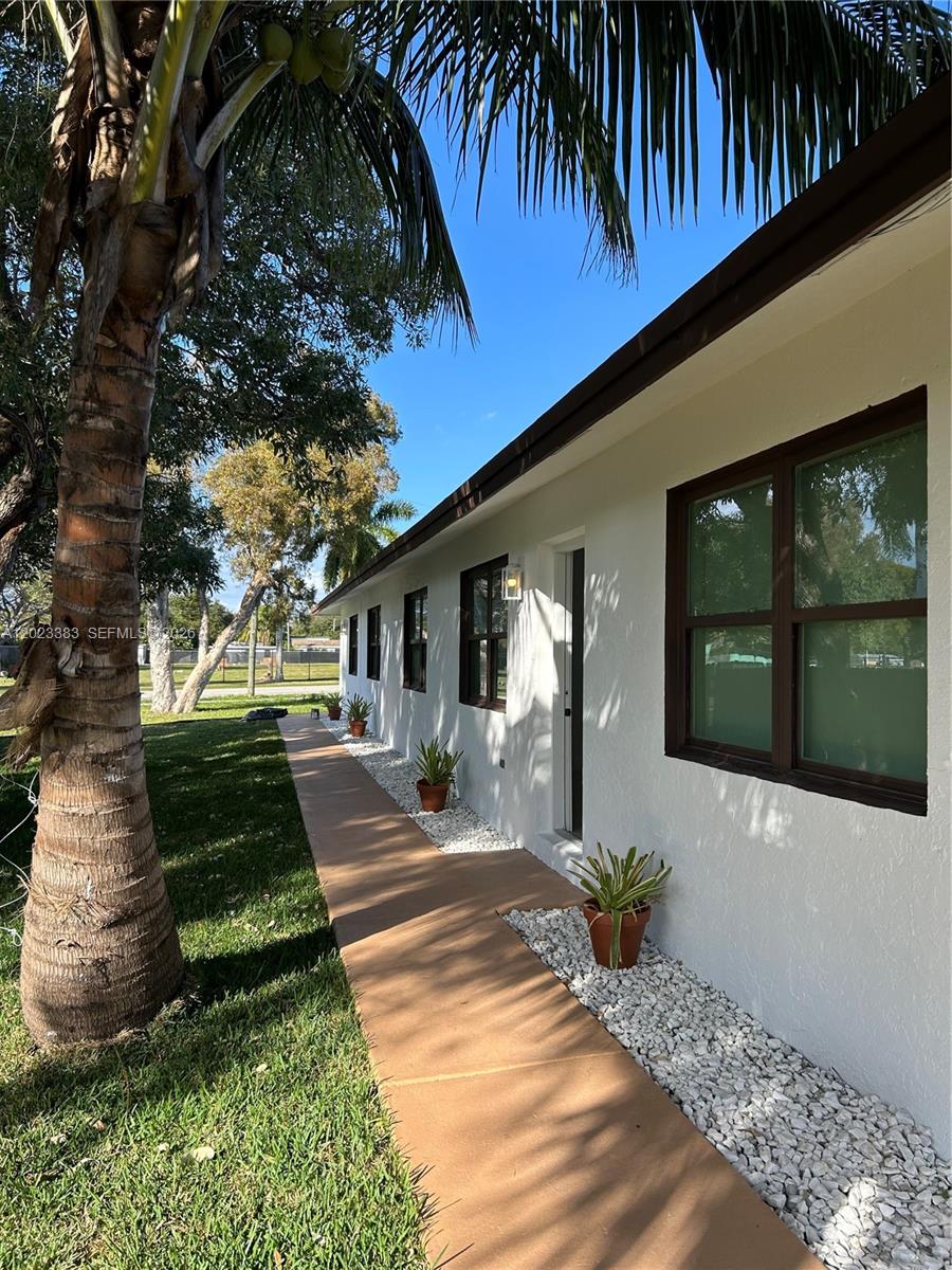 See details / 1728 sq. ft. $ 2026-05-21 0 Photo