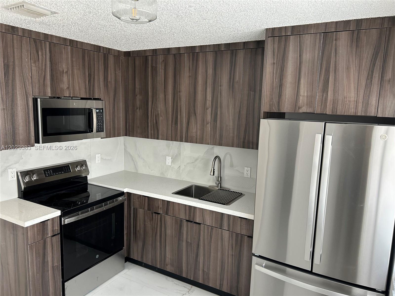 See details / 1728 sq. ft. $ 2026-05-21 0 Photo