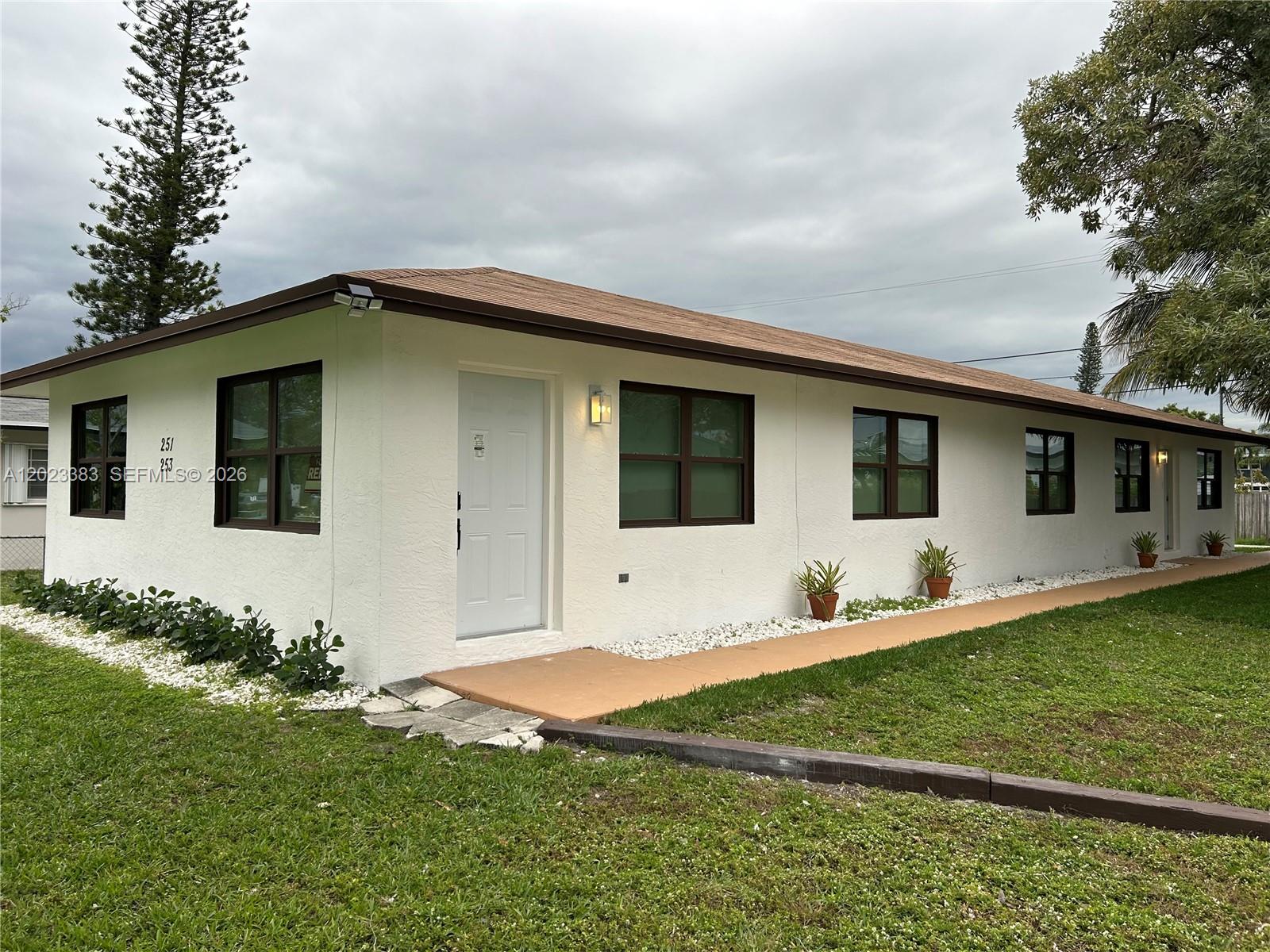See details / 1728 sq. ft. $ 2026-05-21 0 Photo
