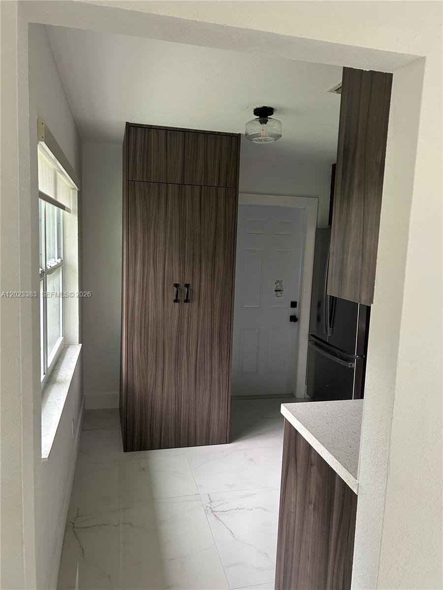 See details / 1728 sq. ft. $ 2026-05-21 0 Photo