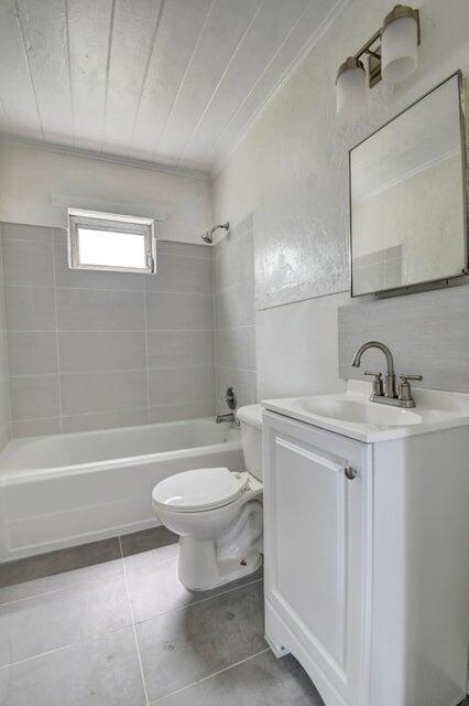 Ver detalles / 0 724 sq. ft. $ 2026-06-21 0 foto