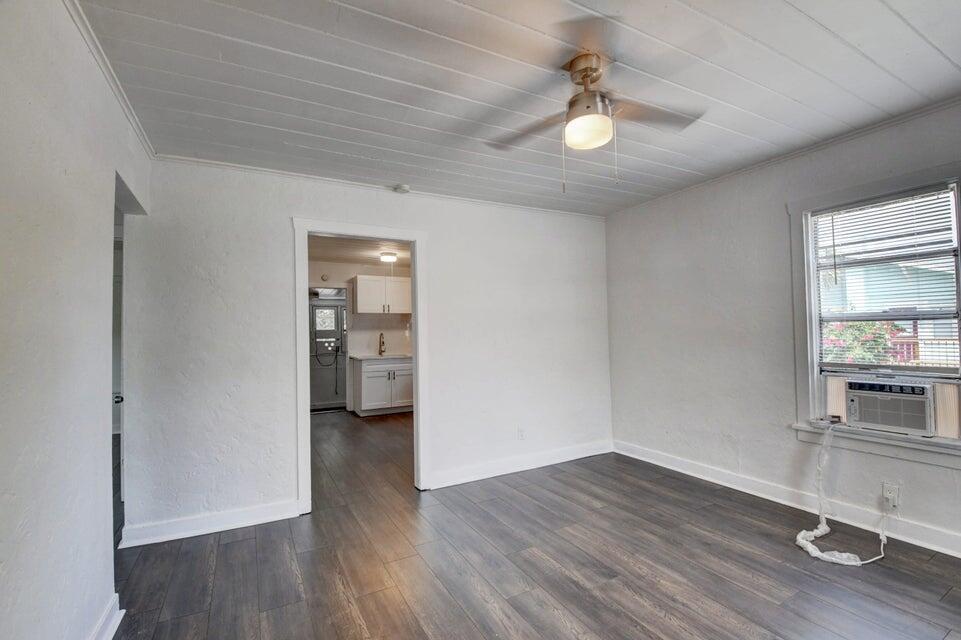 Ver detalles / 0 724 sq. ft. $ 2026-06-21 0 foto