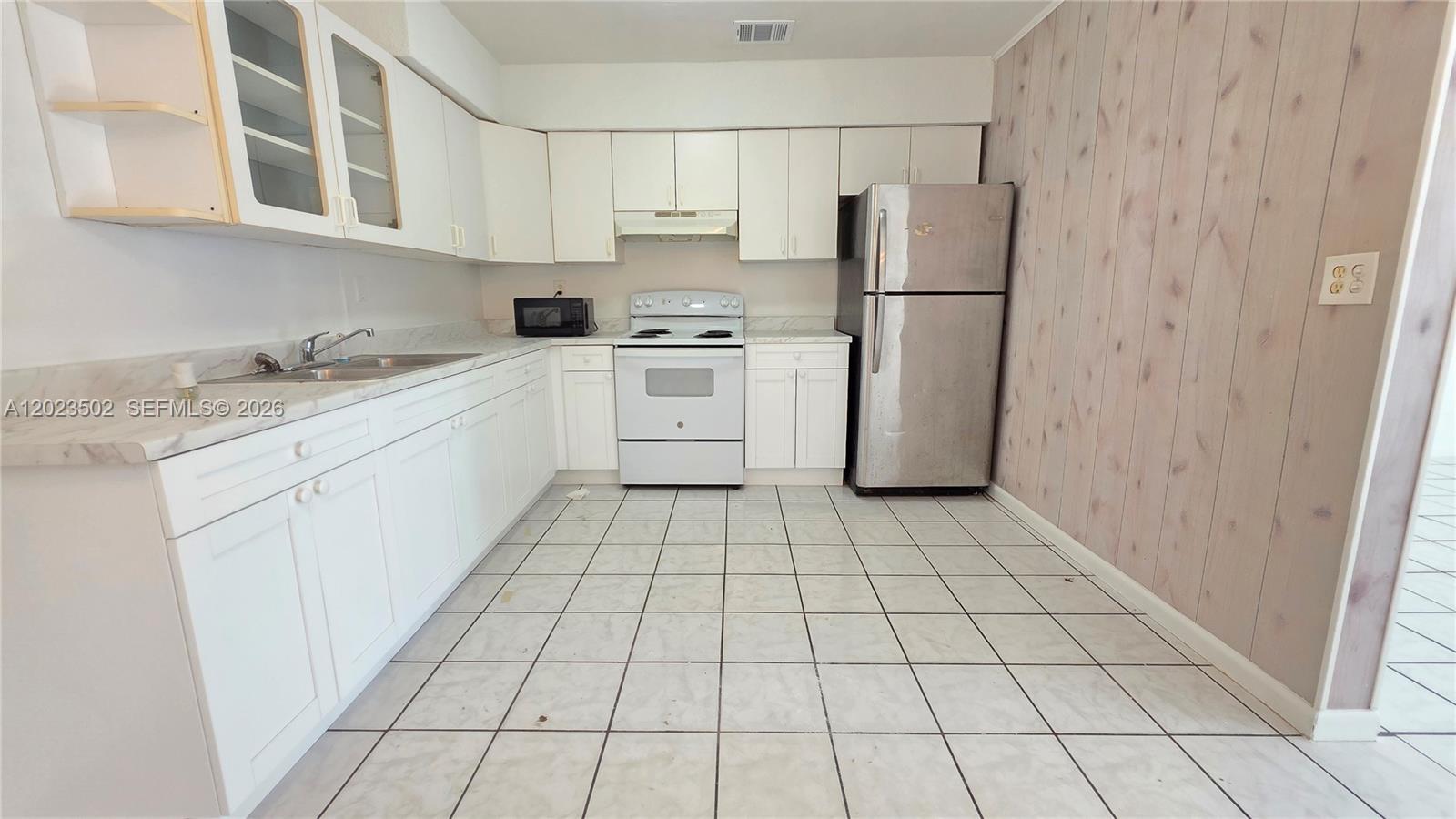 See details / 2168 sq. ft. $ 2026-05-21 0 Photo