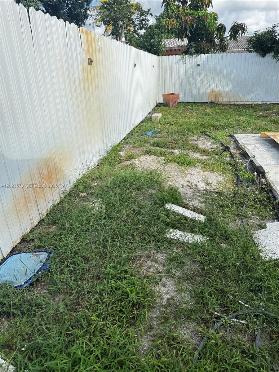 4560 3 / 2 1752 sq. ft. $ 2026-05-21 0 foto