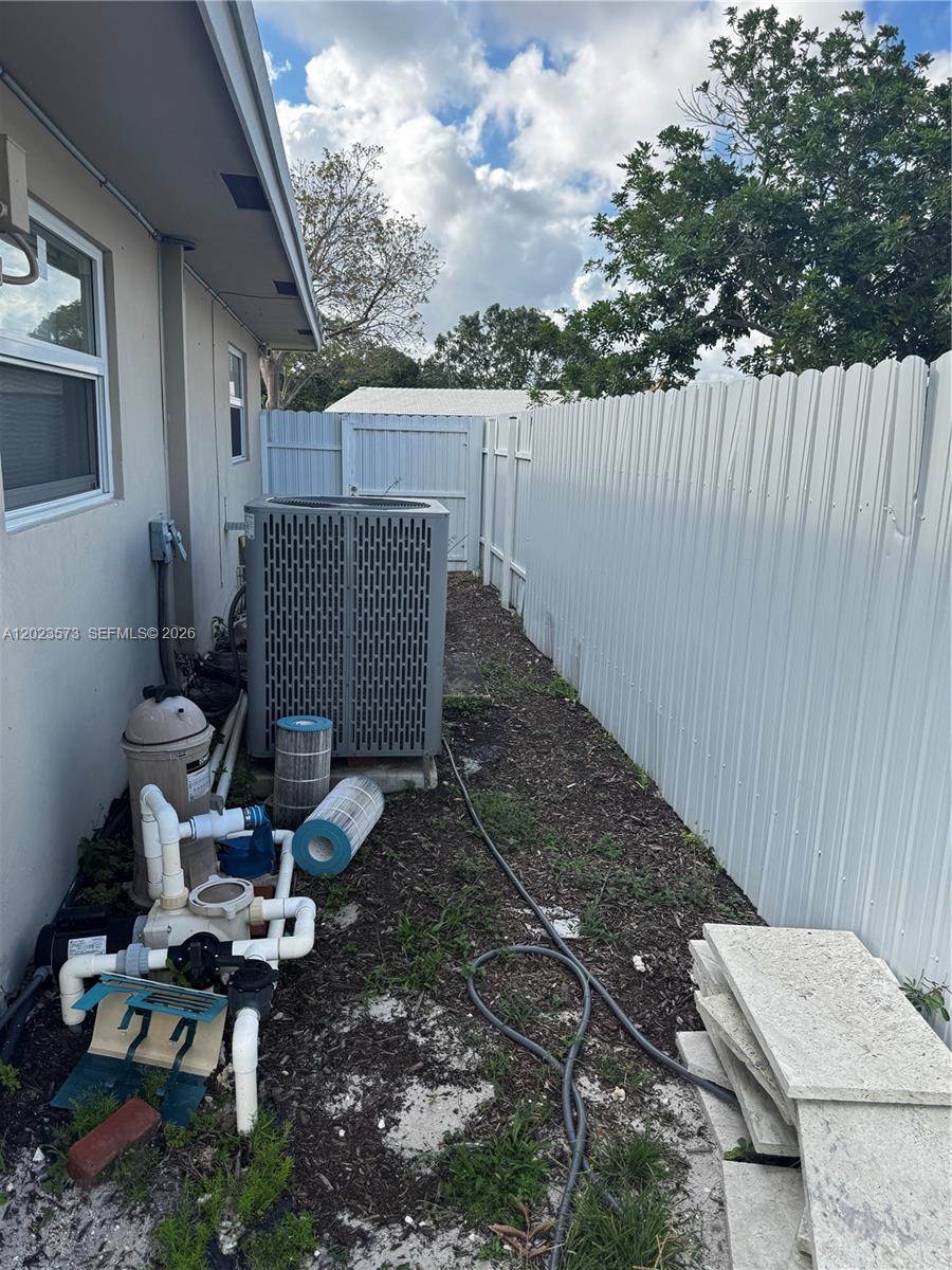 4560 3 / 2 1752 sq. ft. $ 2026-05-21 0 foto