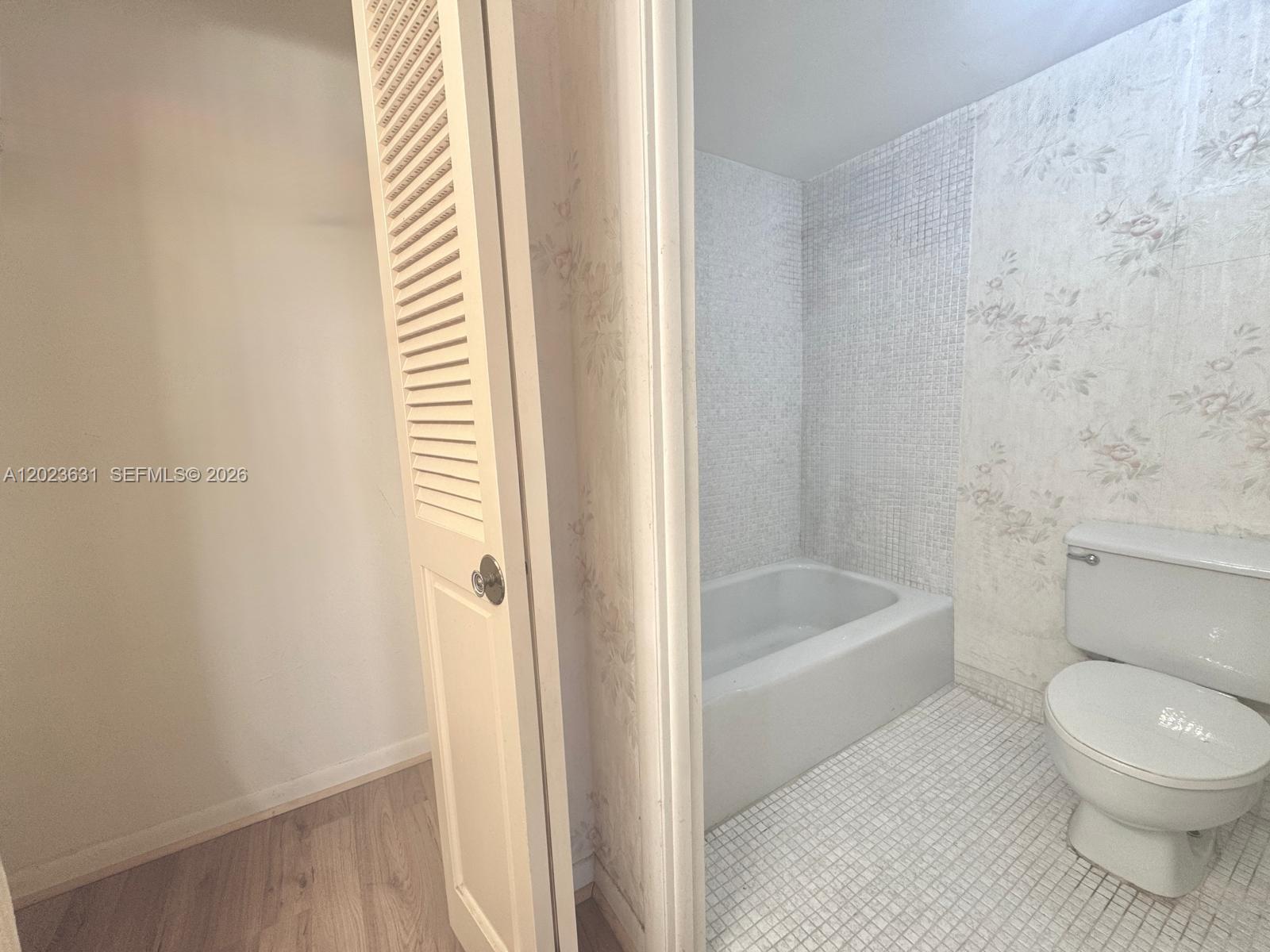 Photo of 3800 Ocean Dr  #306, Hollywood, Florida, 33019 - 