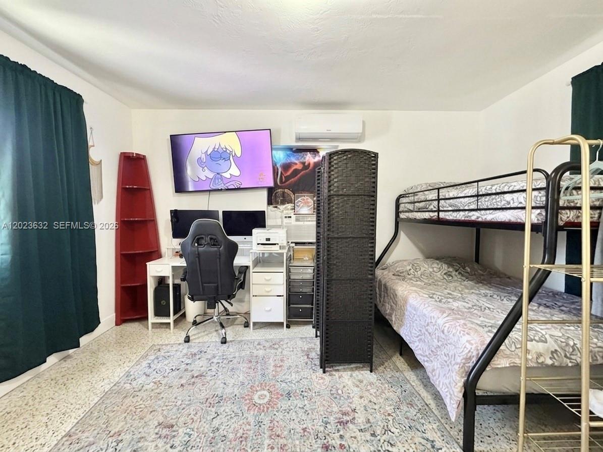 See details / 1912 sq. ft. $ 2026-05-21 0 Photo
