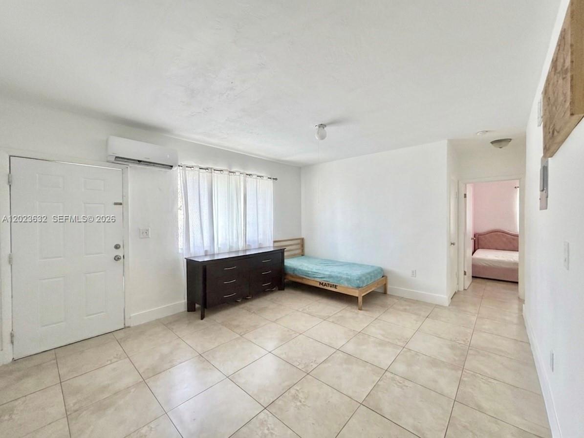 See details / 1912 sq. ft. $ 2026-05-21 0 Photo