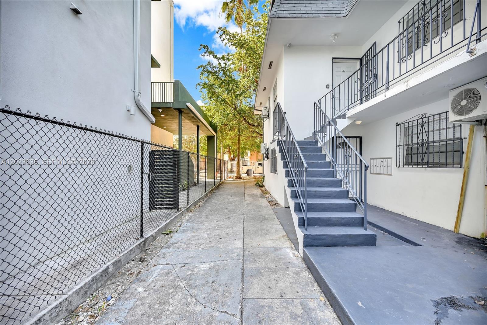 See details / sq. ft. $ 2026-05-21 0 Photo