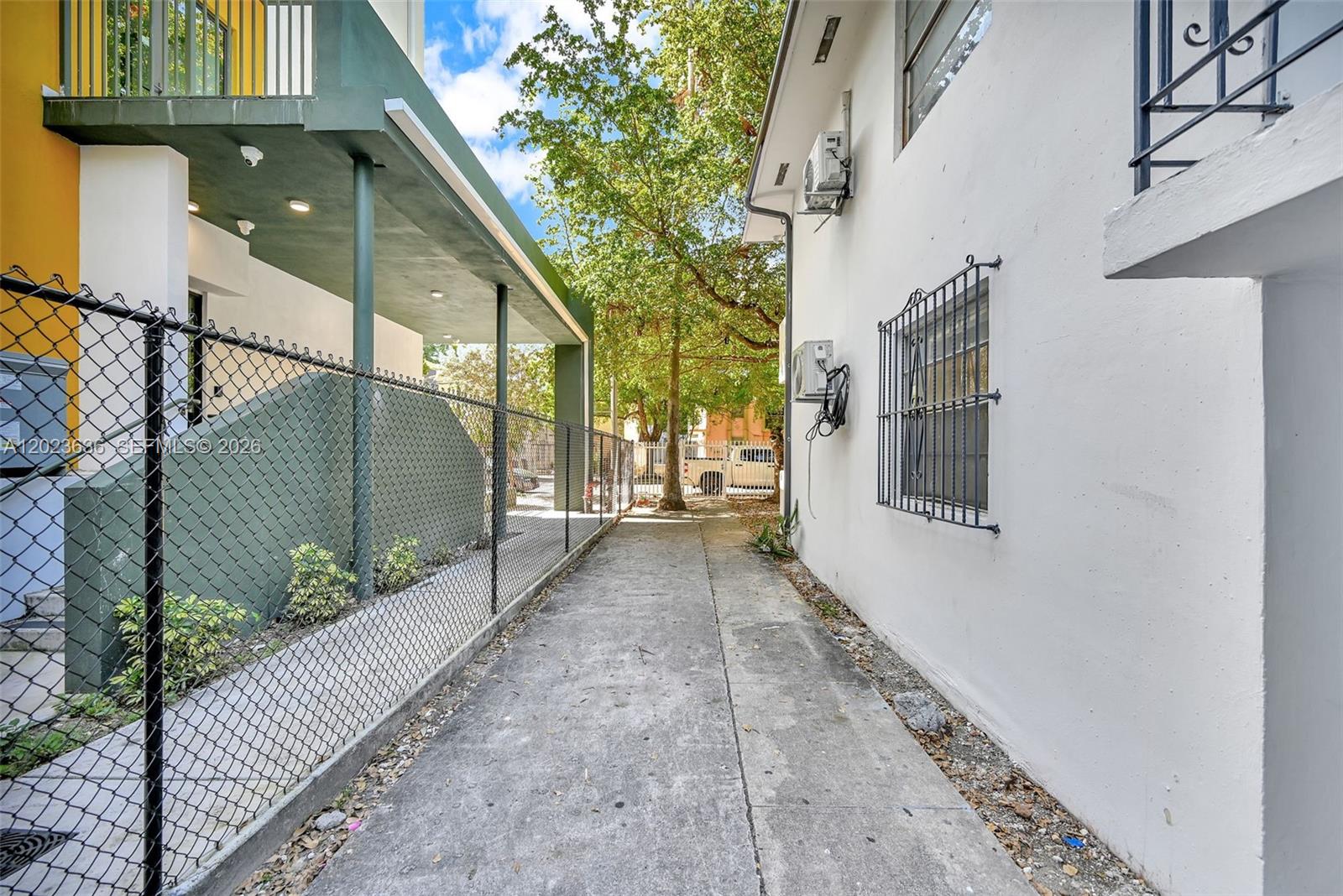 See details / sq. ft. $ 2026-05-21 0 Photo