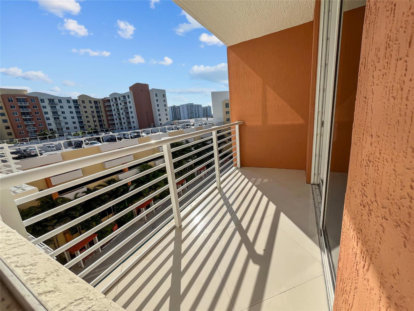 Photo of 2775 187th #627, Aventura, Florida, 33180 - Terrace