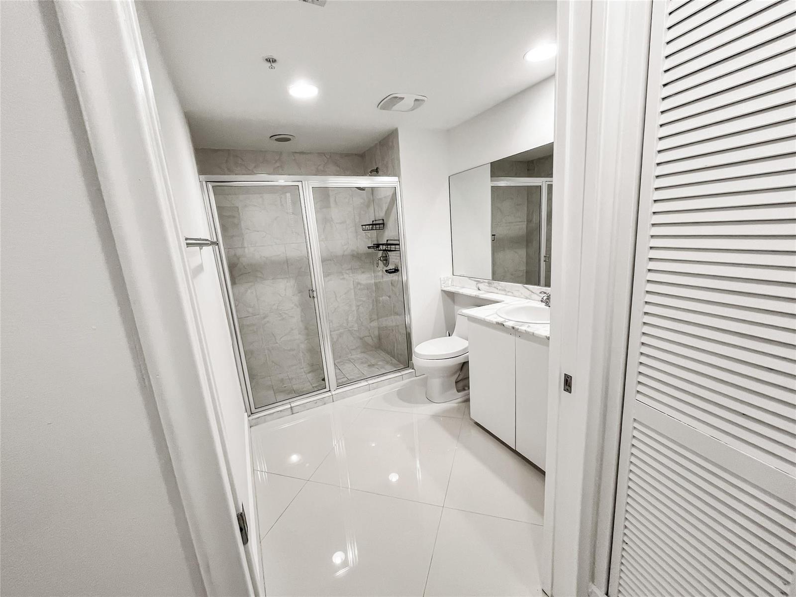 Photo of 2775 187th #627, Aventura, Florida, 33180 - Bath