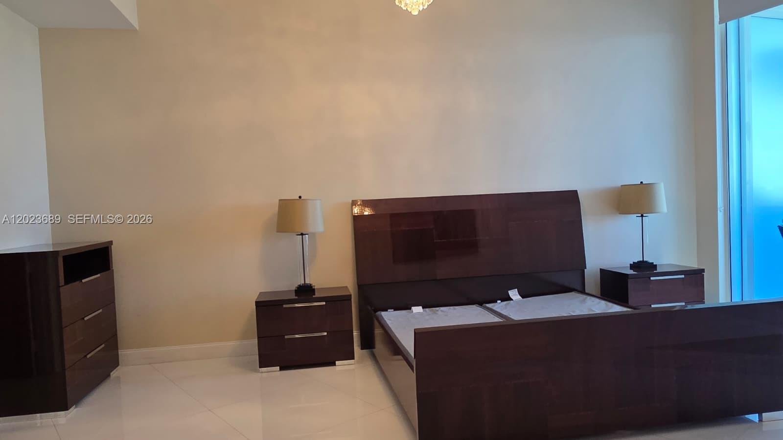 See details 3807 3 / 3 2084 sq. ft. $ 2026-05-22 0 Photo