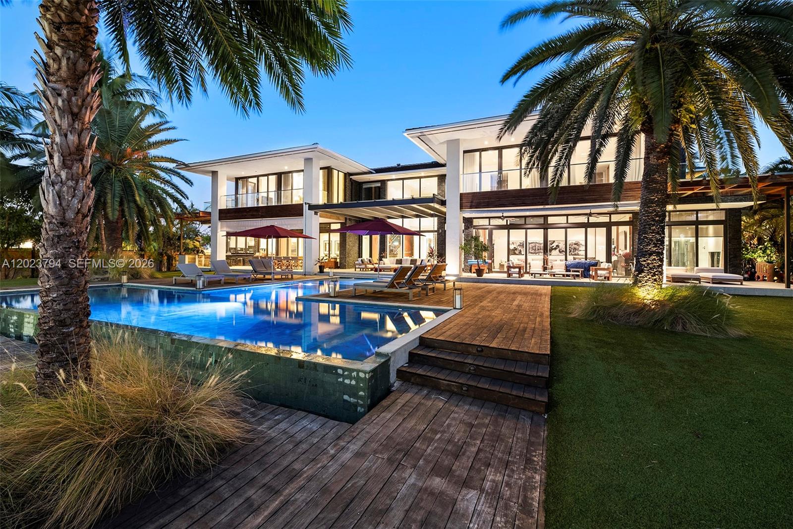 Photo of 385 Centre Is (385), Golden Beach, Florida, 33160 -