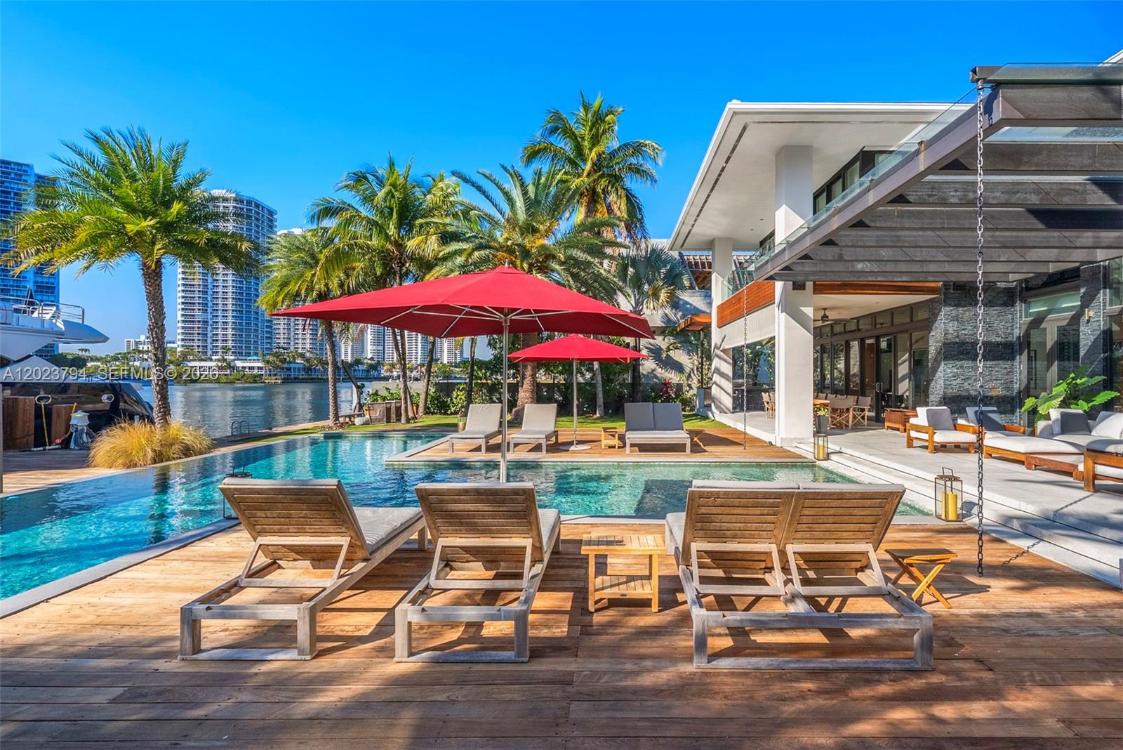 Photo of 385 Centre Is (385), Golden Beach, Florida, 33160 -