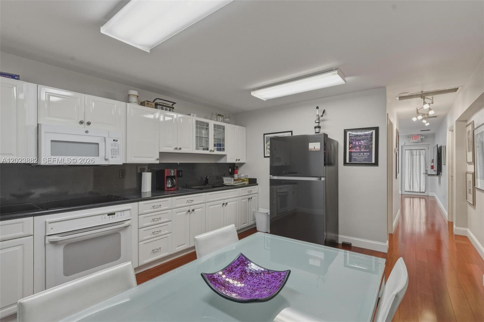   /   sq. ft. $ 2026-05-22 0 Photo
