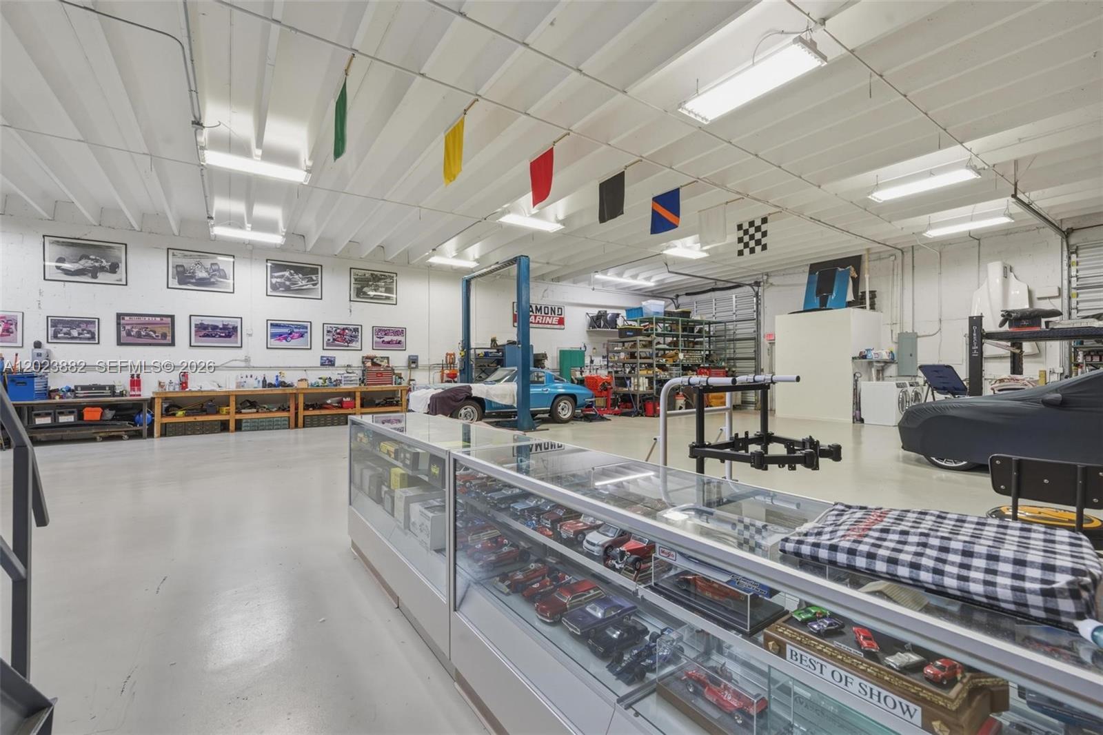   /   sq. ft. $ 2026-05-22 0 Photo