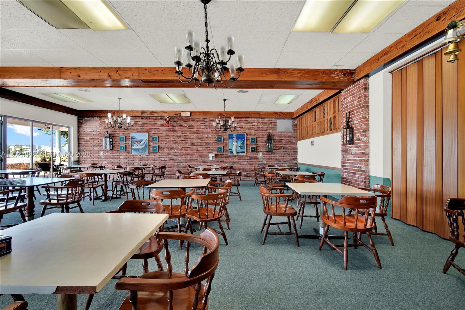 889 2 / 2 1067 sq. ft. $ 2026-05-22 0 foto