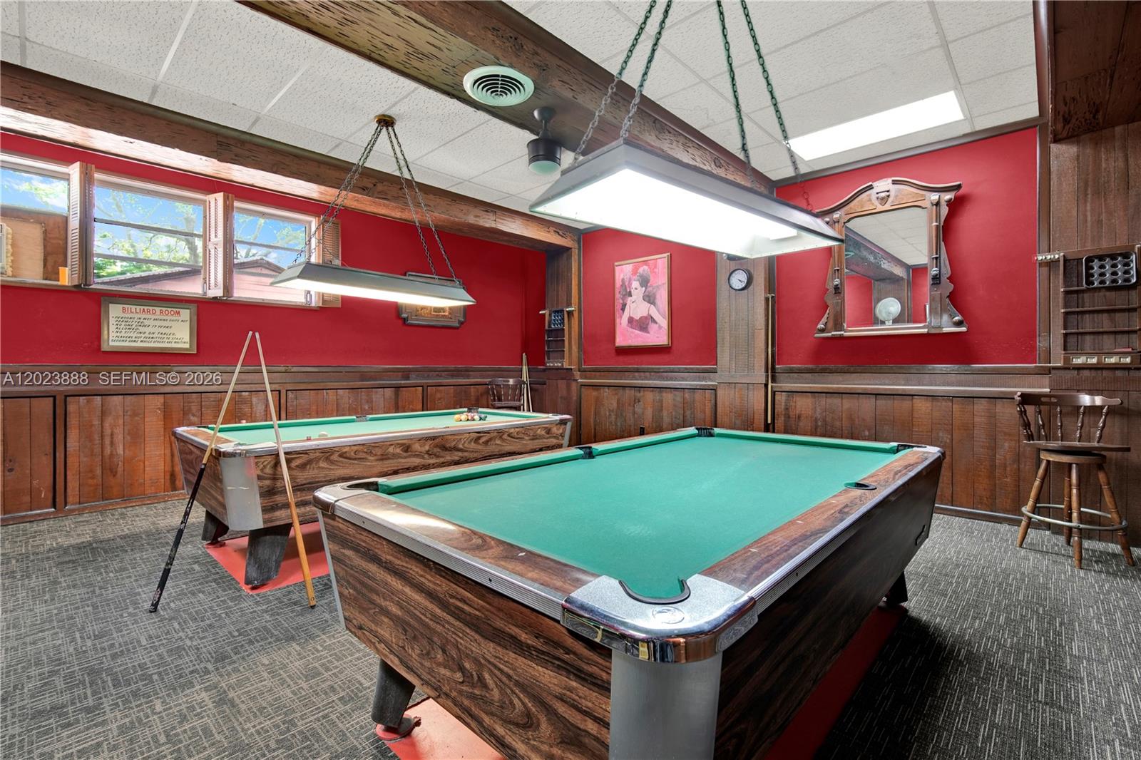889 2 / 2 1067 sq. ft. $ 2026-05-22 0 foto