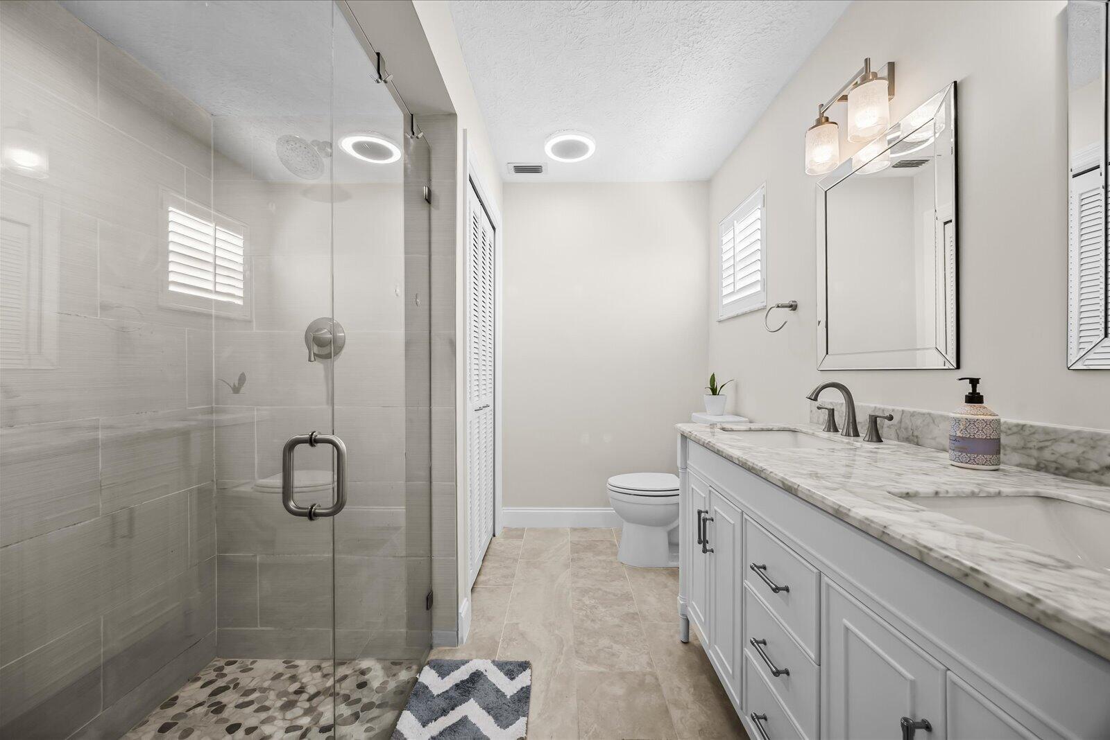 Ver detalles 3603 4 / 3 2356 sq. ft. $ 2026-06-11 0 foto