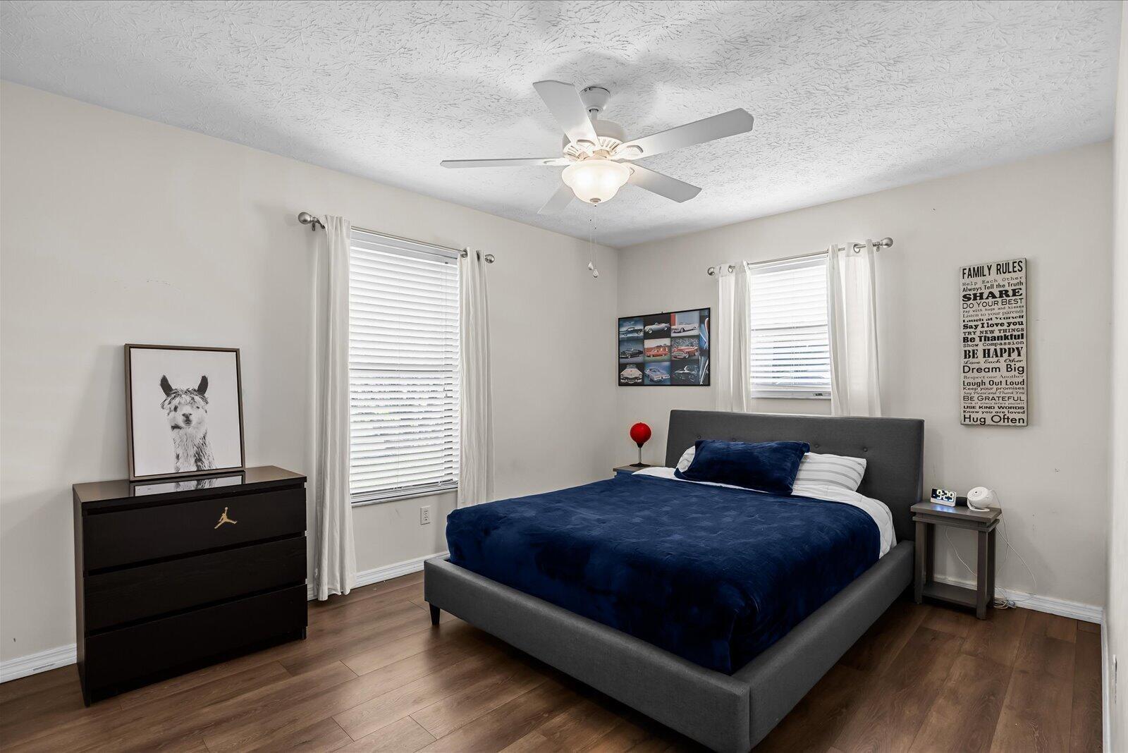 Ver detalles 3603 4 / 3 2356 sq. ft. $ 2026-06-11 0 foto