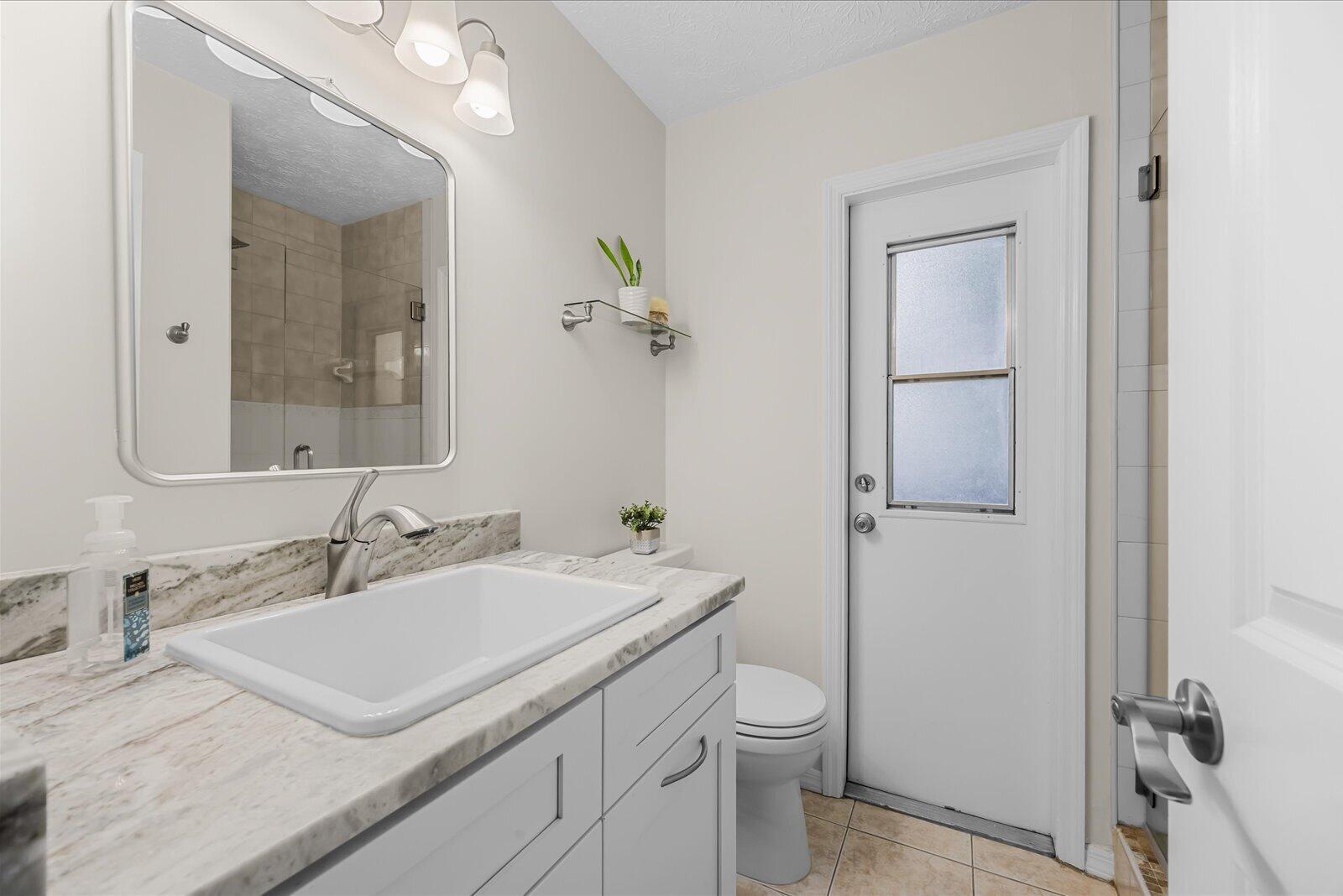 Ver detalles 3603 4 / 3 2356 sq. ft. $ 2026-06-11 0 foto