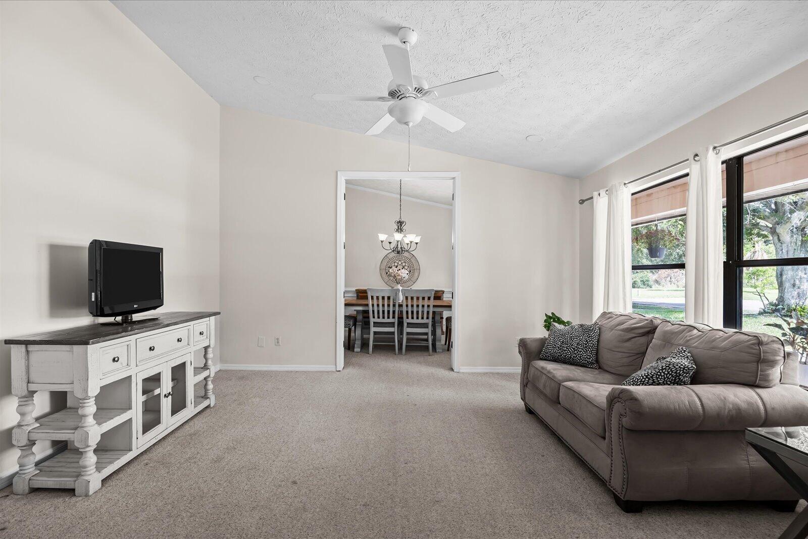 Ver detalles 3603 4 / 3 2356 sq. ft. $ 2026-06-11 0 foto