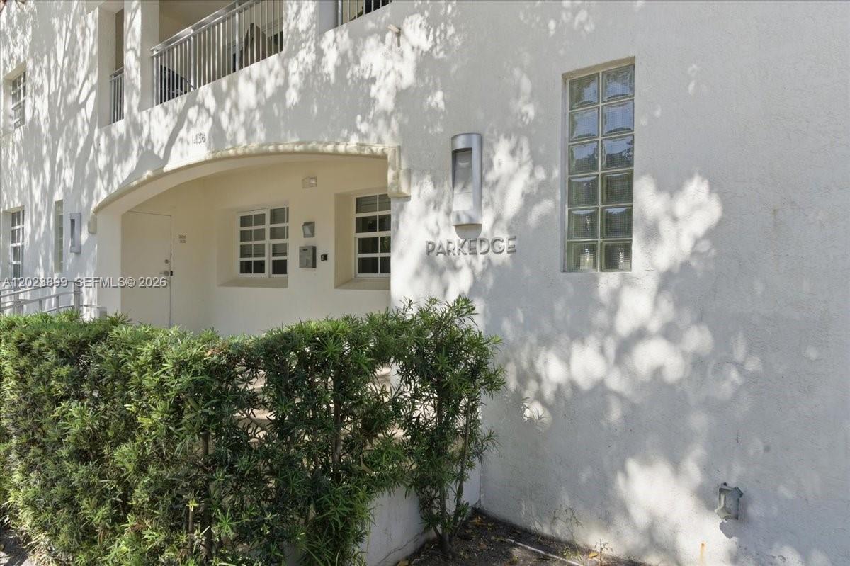 See details / 4644 sq. ft. $ 2026-05-22 0 Photo