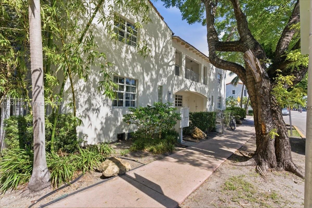 See details / 4644 sq. ft. $ 2026-05-22 0 Photo