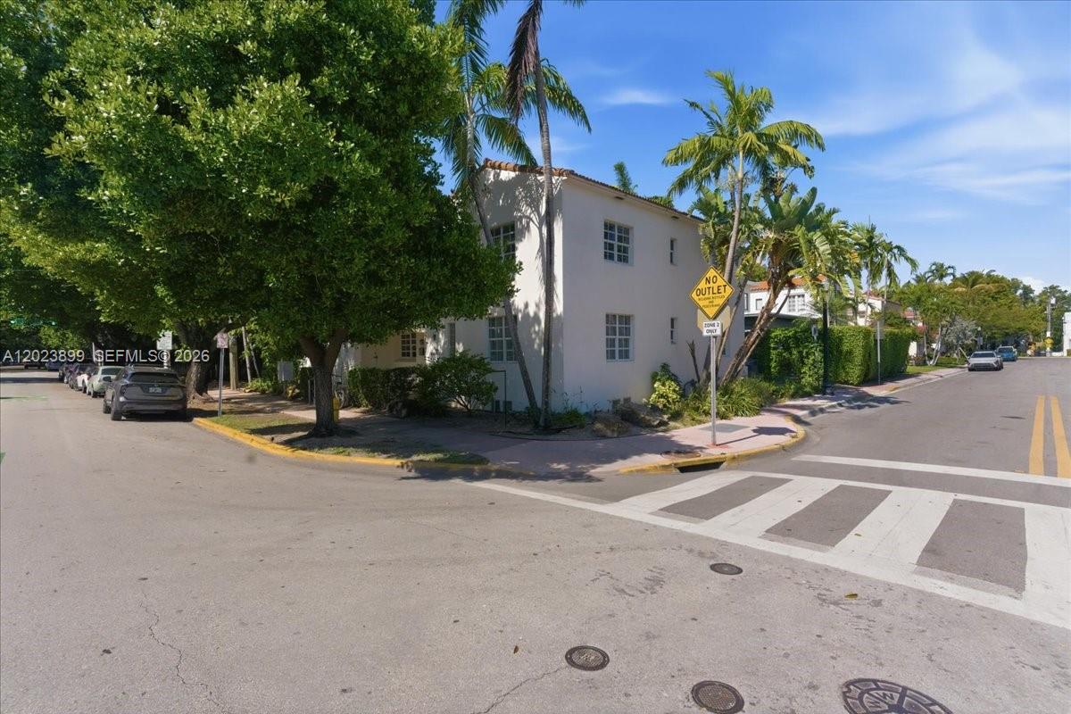 See details / 4644 sq. ft. $ 2026-05-22 0 Photo
