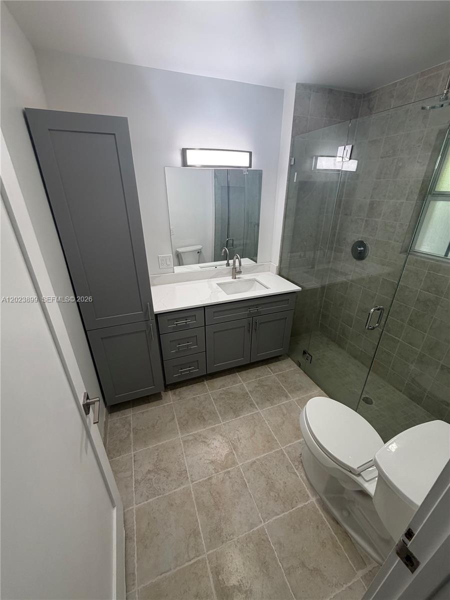 See details / 4644 sq. ft. $ 2026-05-22 0 Photo