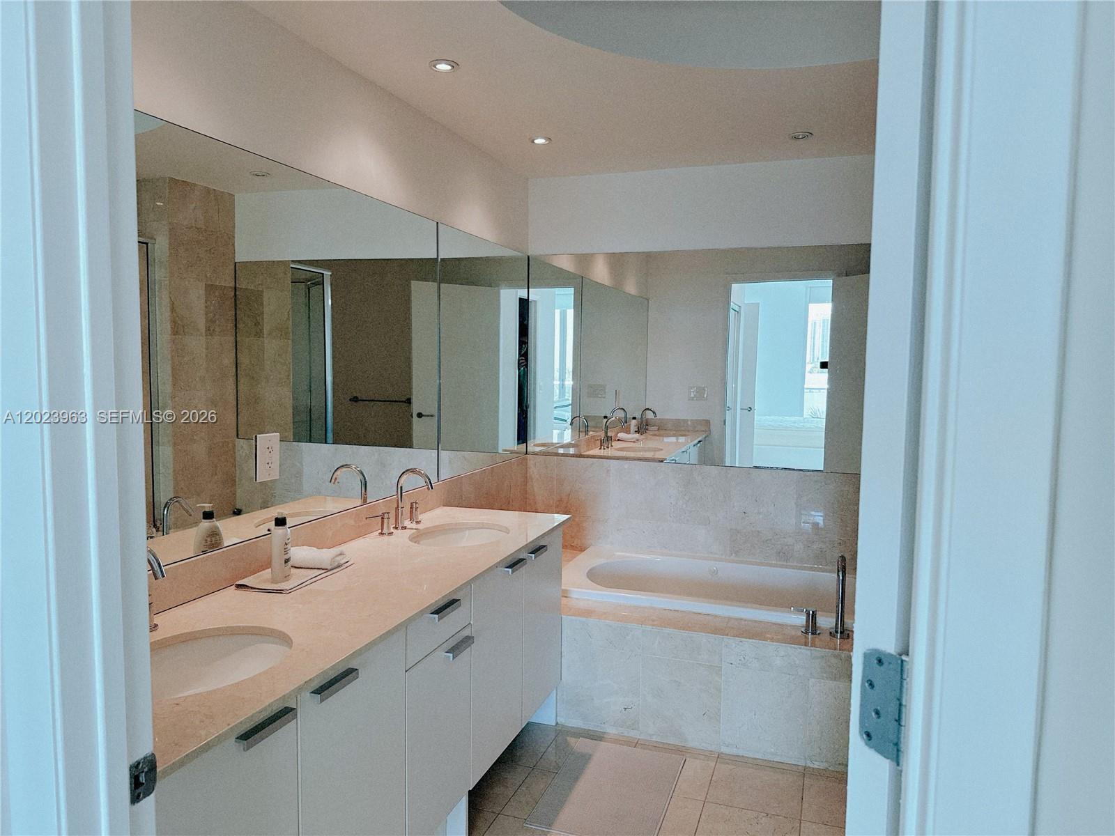 Photo of 3131 188th St  #2-504, Aventura, Florida, 33180 - 