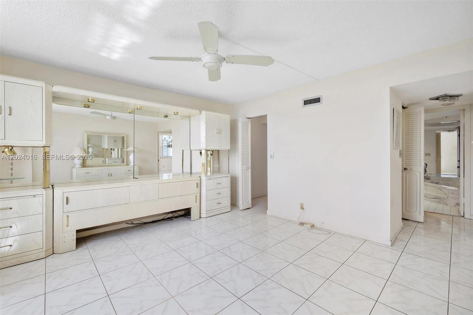 Photo of 1865 Ocean Dr  #15L, Hallandale Beach, Florida, 33009 - 