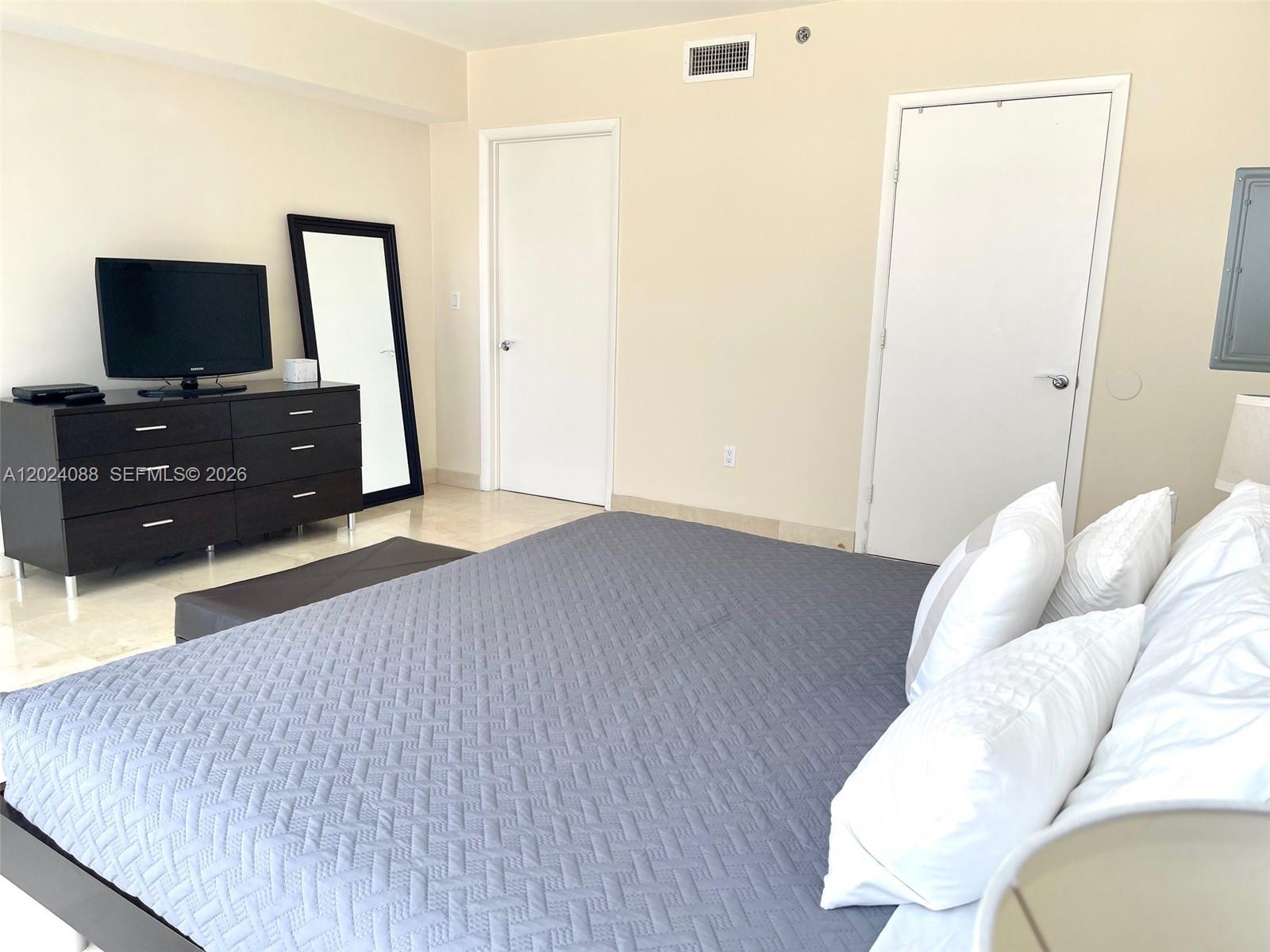 3407 1 / 1 871 sq. ft. $ 2026-05-22 0 Photo