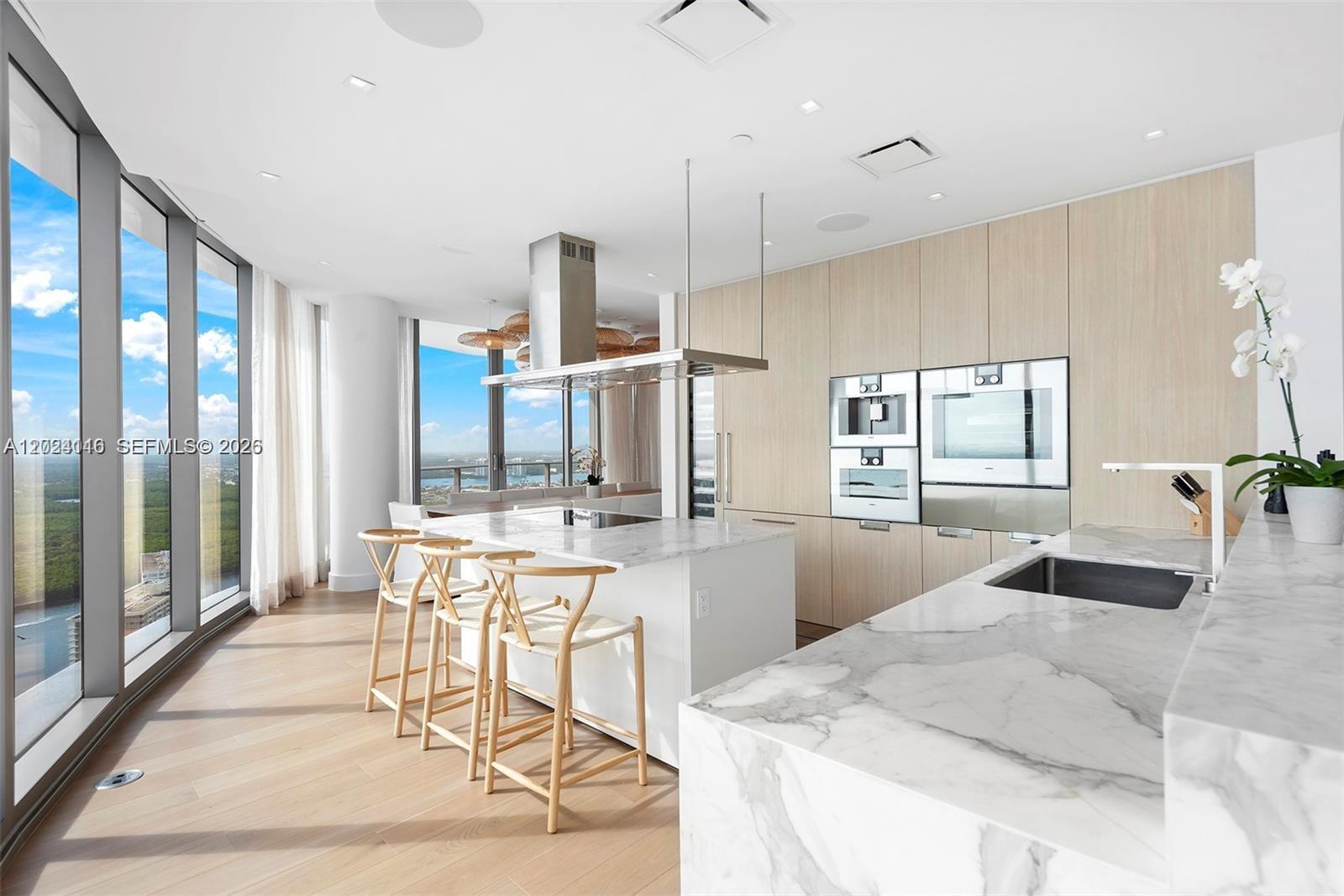 See details 4105 4 / 6 3204 sq. ft. $ 2026-05-22 0 Photo