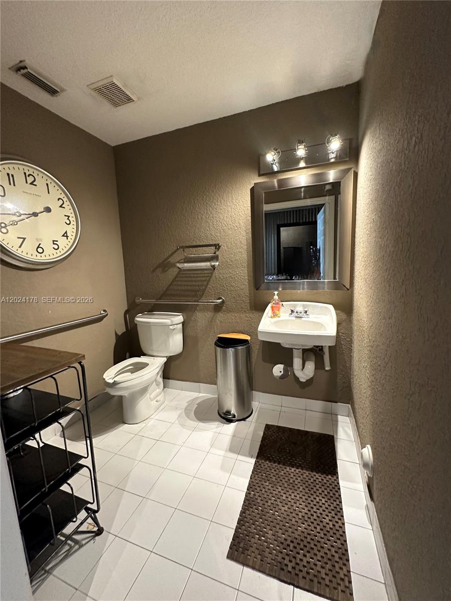 Ver detalles 14179 / sq. ft. $ 2026-05-22 0 foto