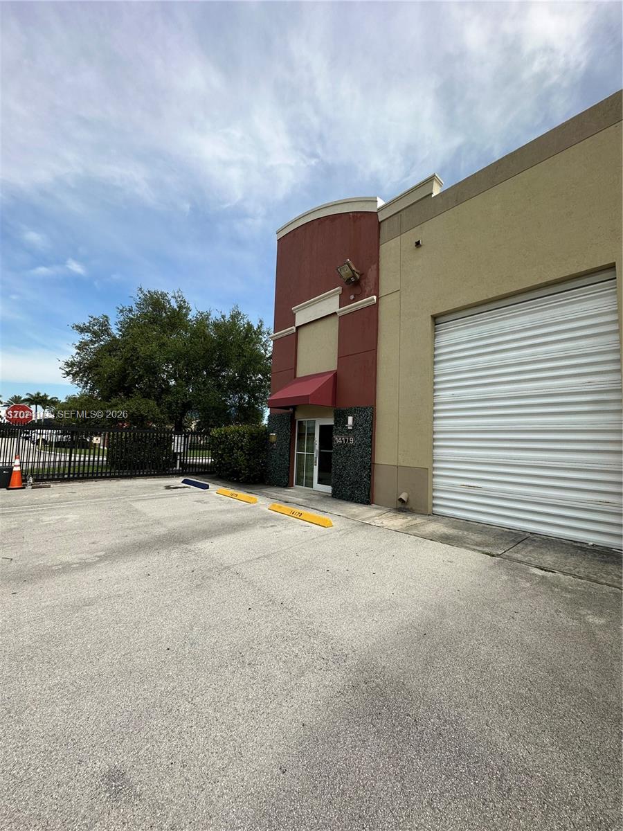 Ver detalles 14179 / sq. ft. $ 2026-05-22 0 foto
