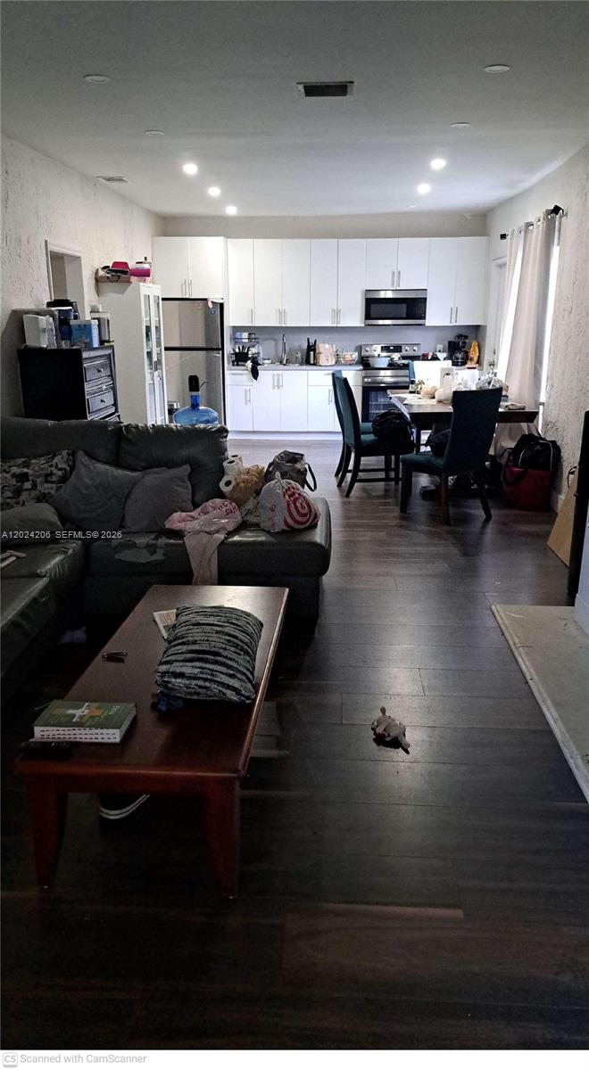   /  2133 sq. ft. $ 2026-05-22 0 Photo