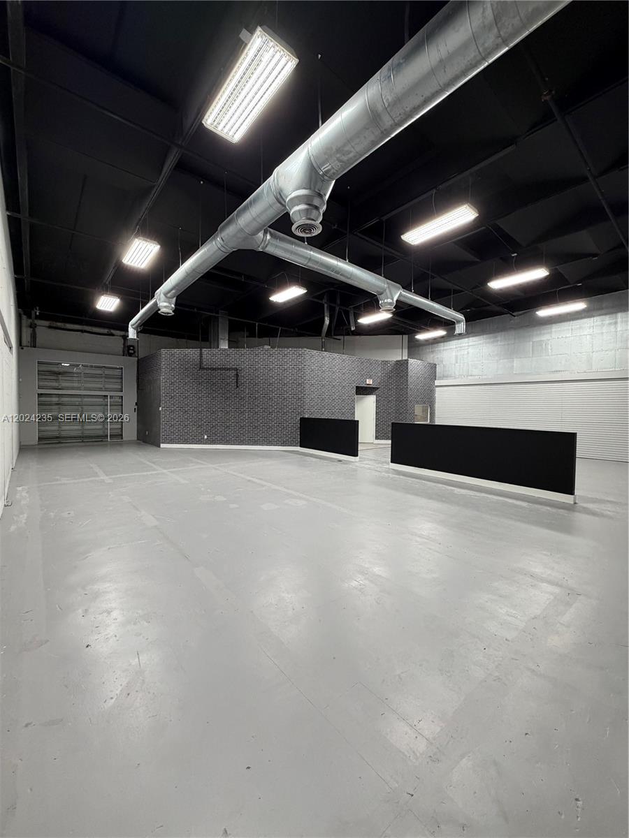 See details 3 / sq. ft. $ 2026-05-23 0 Photo
