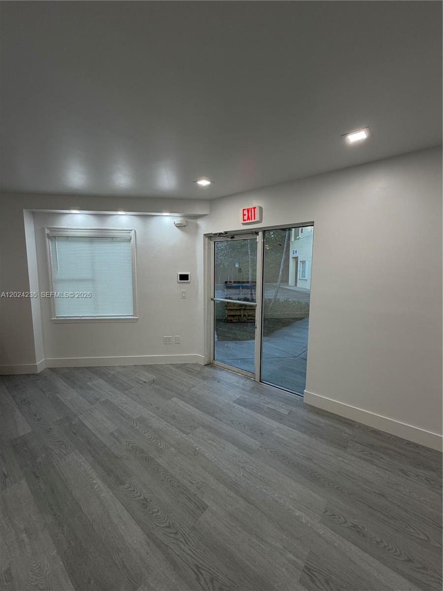 See details 3 / sq. ft. $ 2026-05-23 0 Photo