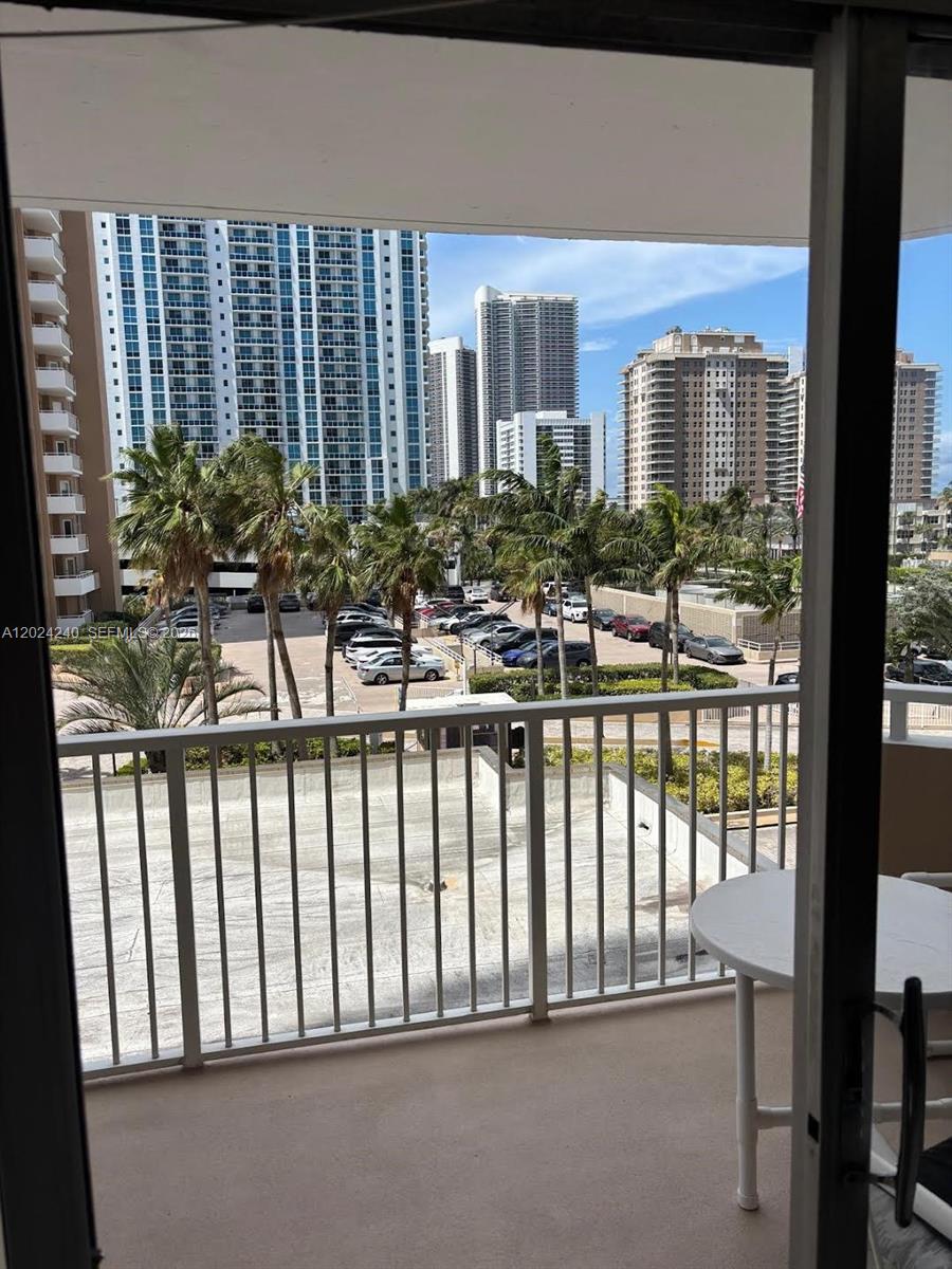 3B 1 / 2 870 sq. ft. $ 2026-05-23 0 Photo