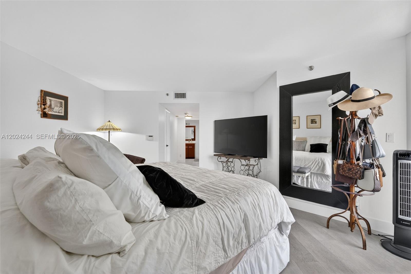 Photo of 300 Three Islands Blvd #710, Hallandale Beach, Florida, 33009 -