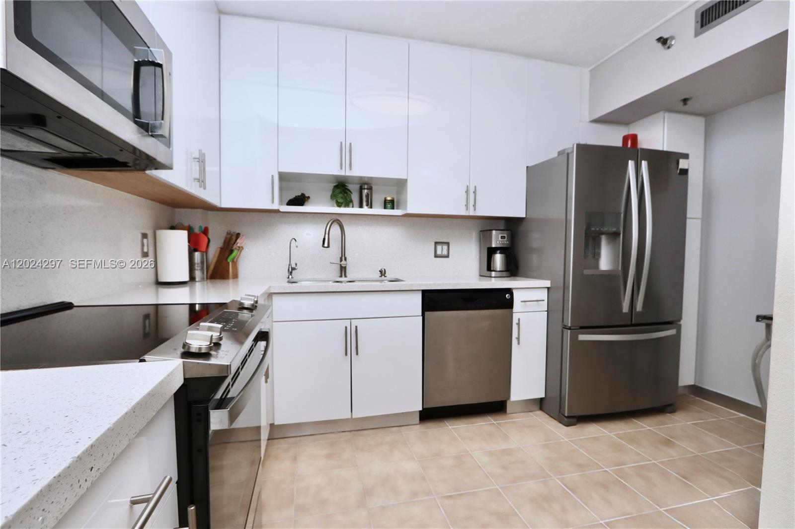 1010 2 / 2 1164 sq. ft. $ 2026-05-23 0 foto