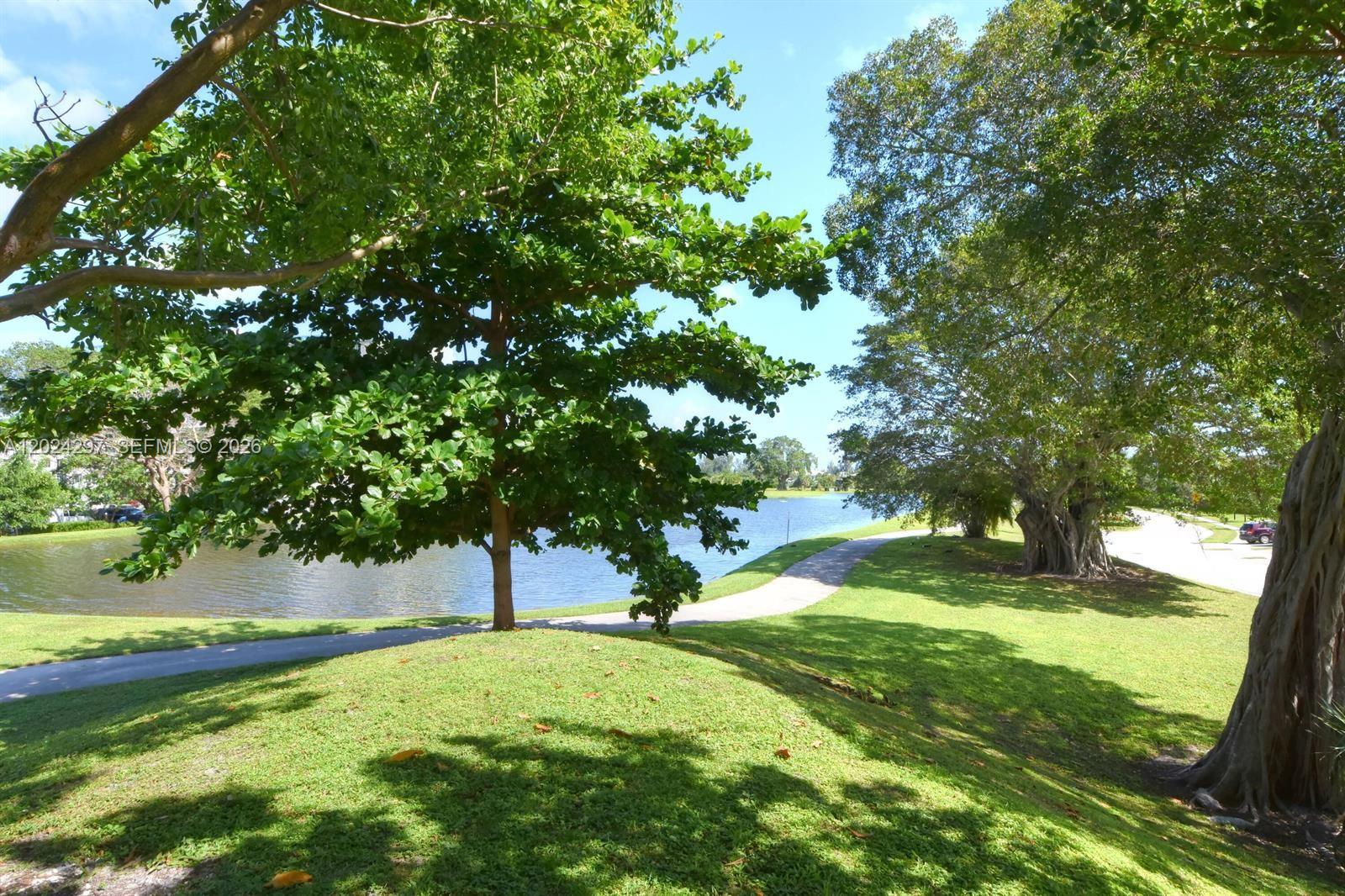 1010 2 / 2 1164 sq. ft. $ 2026-05-23 0 foto