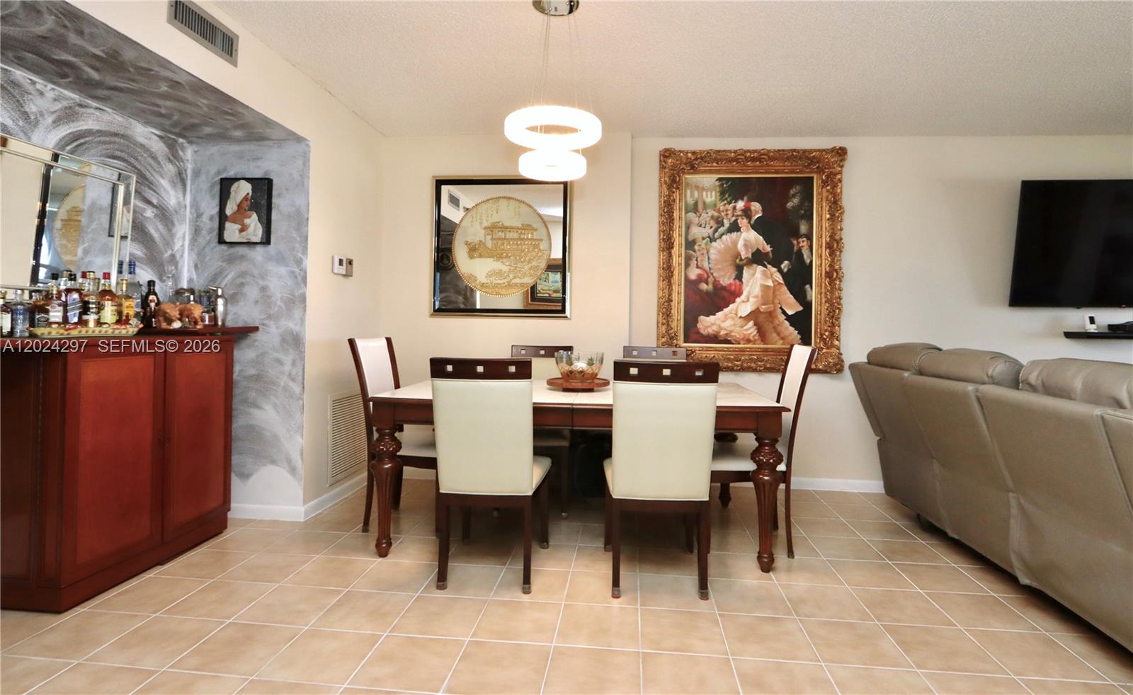 1010 2 / 2 1164 sq. ft. $ 2026-05-23 0 foto