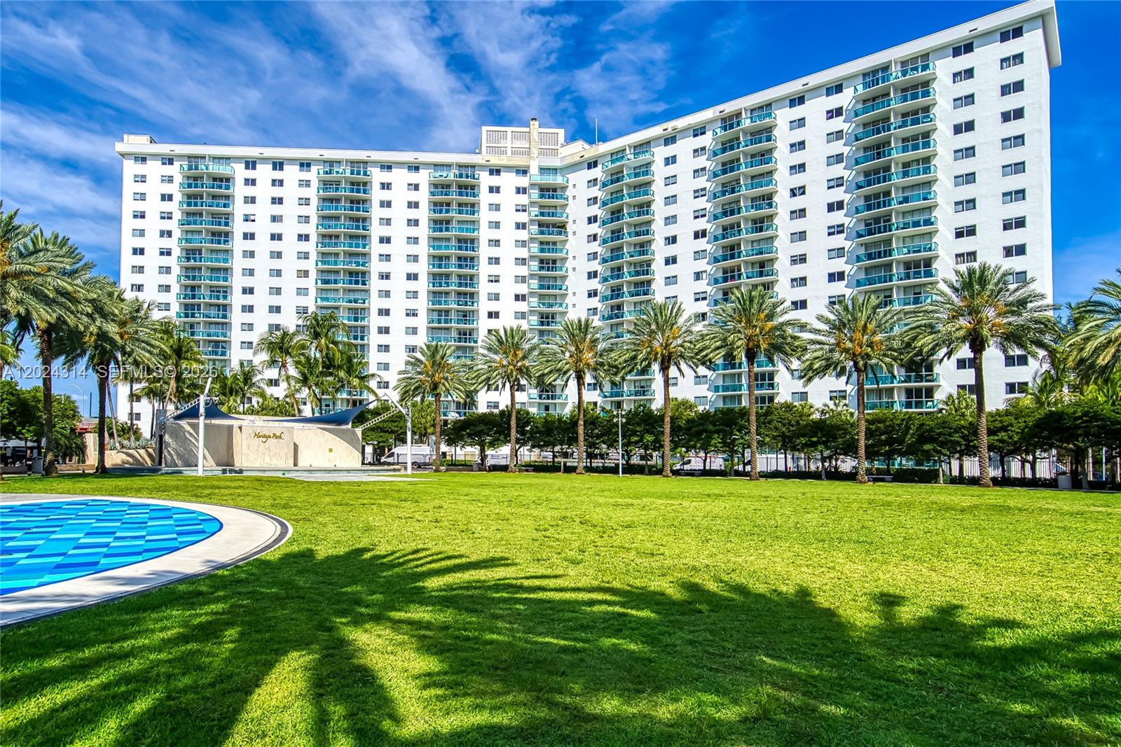 Photo of 19370 Collins Ave #520, Sunny Isles Beach, Florida, 33160 -