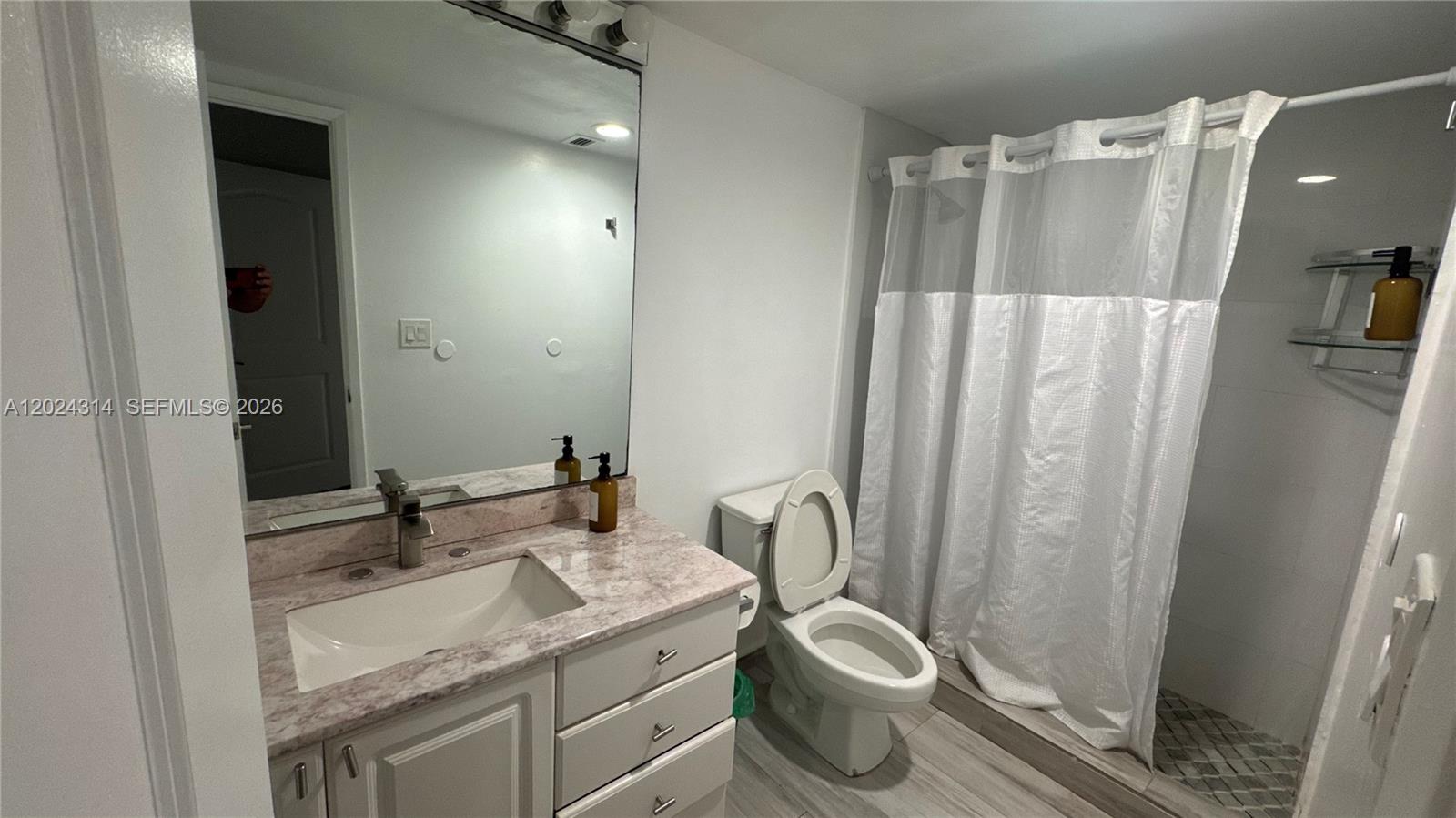 Photo of 19370 Collins Ave #520, Sunny Isles Beach, Florida, 33160 -