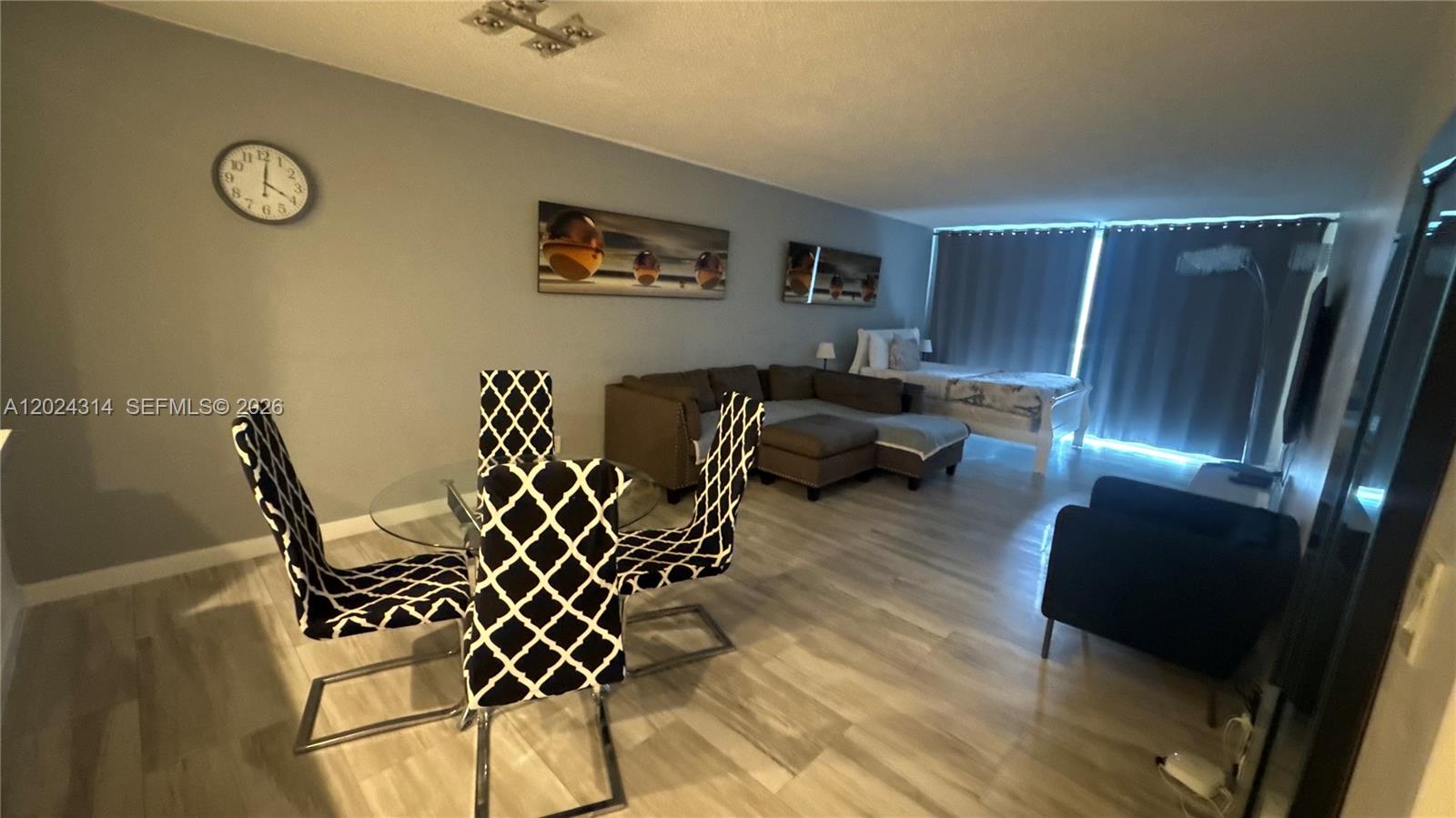 Photo of 19370 Collins Ave #520, Sunny Isles Beach, Florida, 33160 - Living room