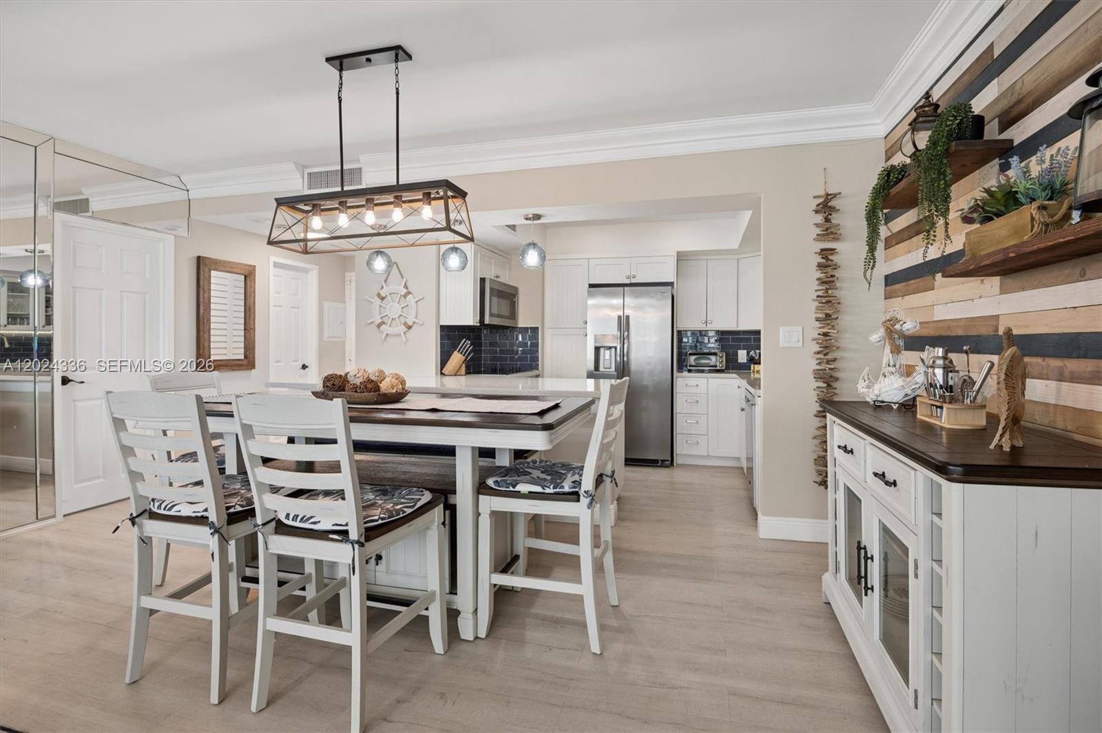 Photo of 3505 Ocean Dr  #817, Hollywood, Florida, 33019 - 