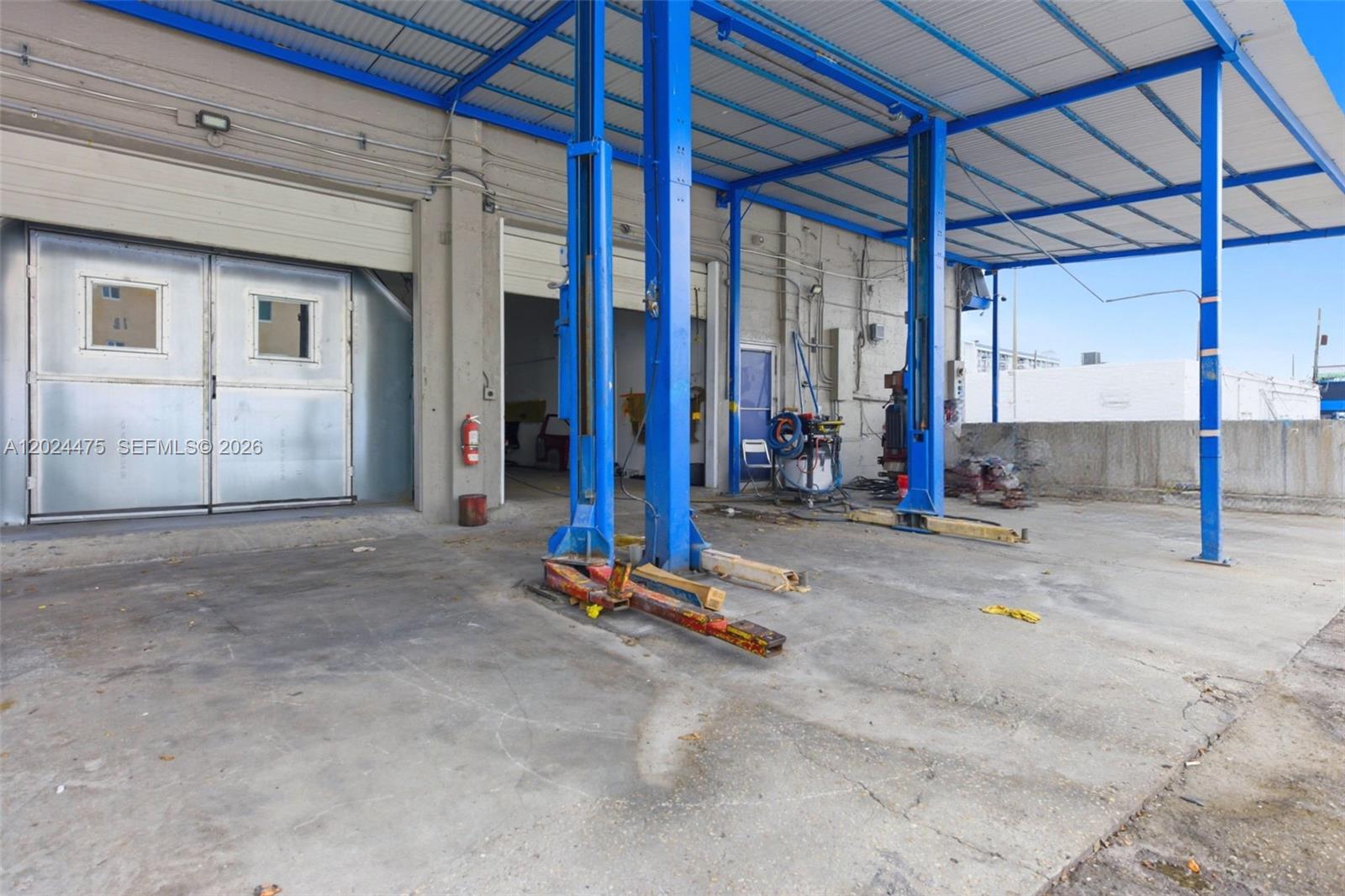 See details / sq. ft. $ 2026-05-23 0 Photo